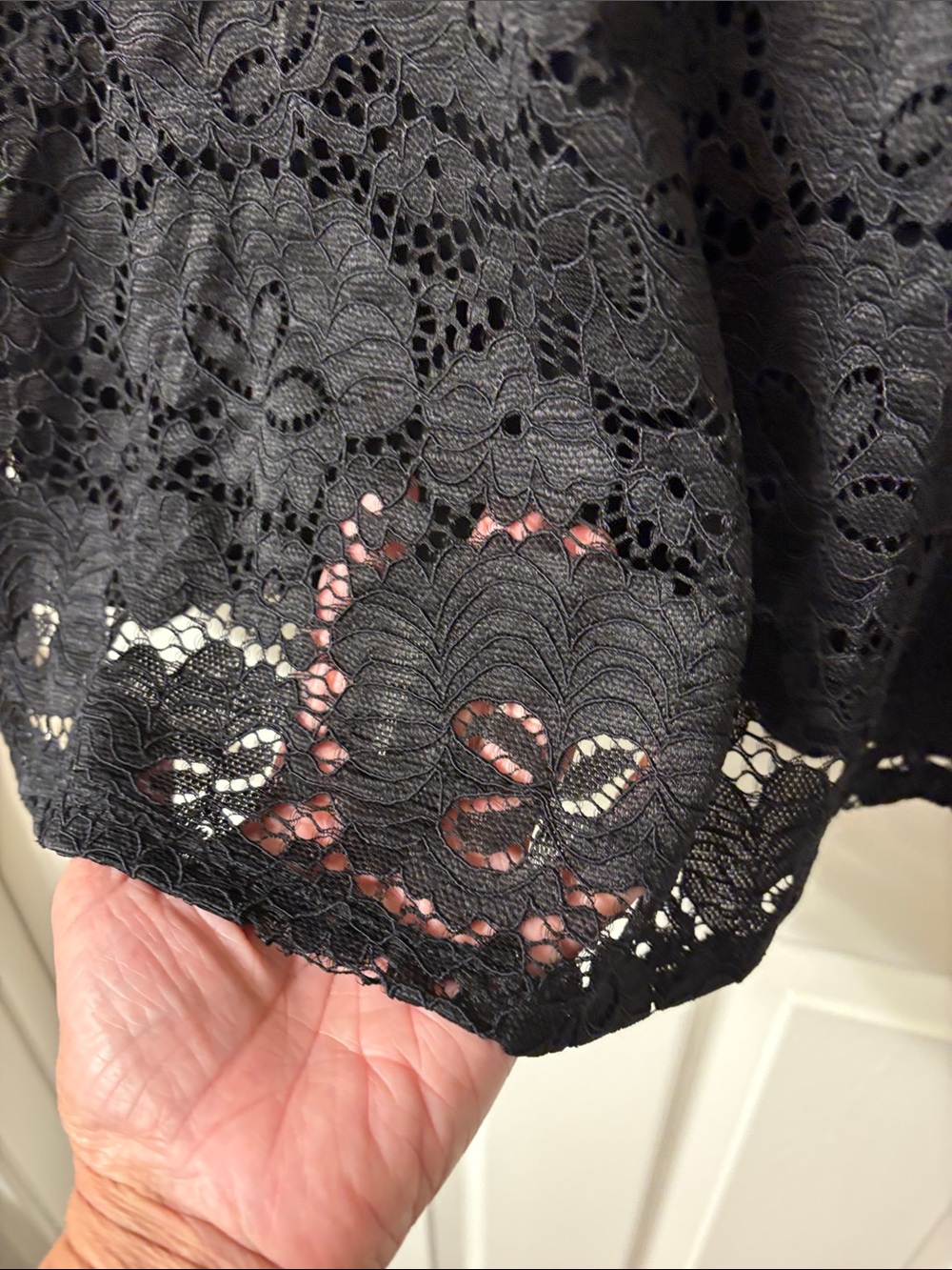 Adrianna Papell Black Floral Lace Short Sleeve Blouse - Picture 6 of 7